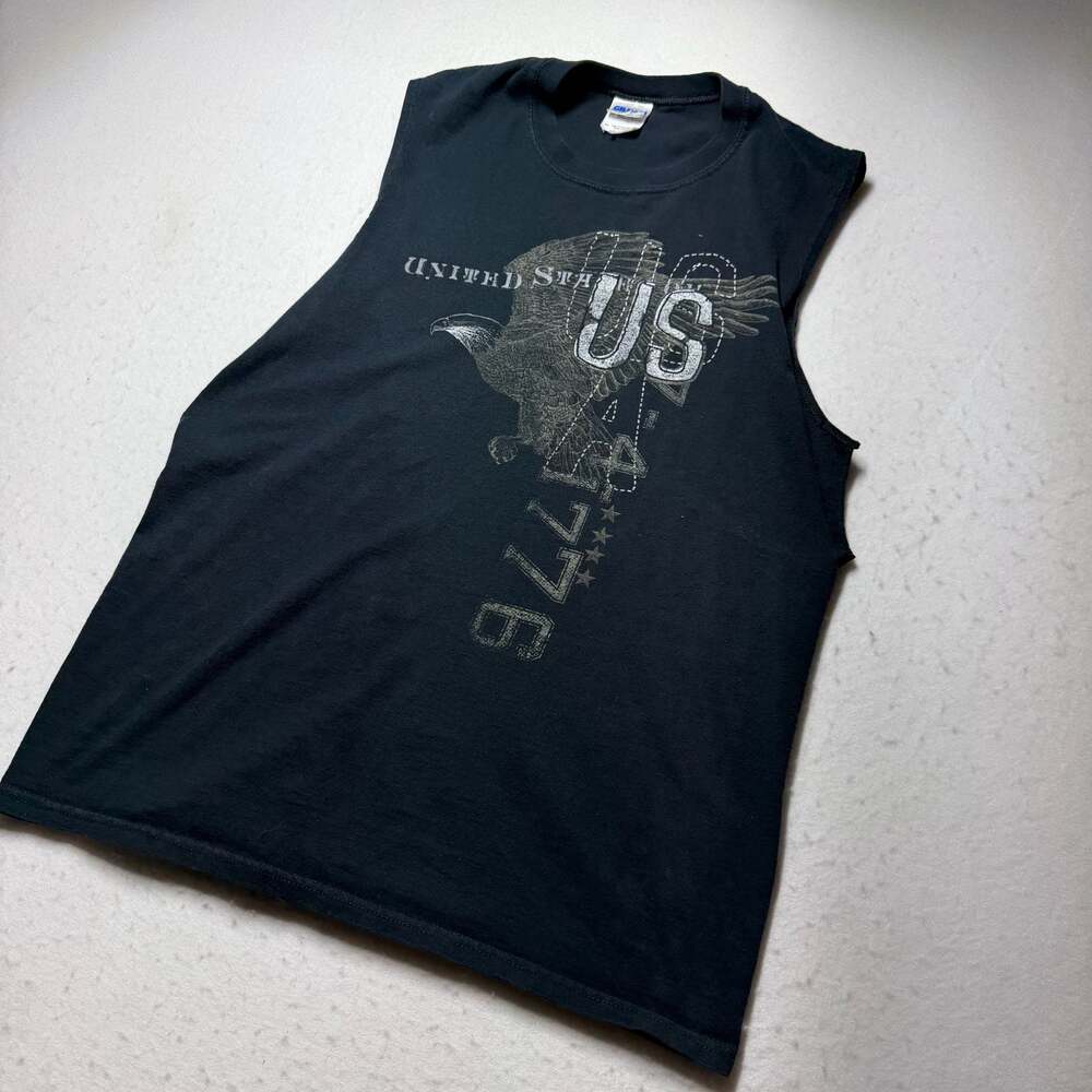 Gildan Ultra Cotton Black USA 1776 Eagle Graphic Sleeveless Tank Top Men's